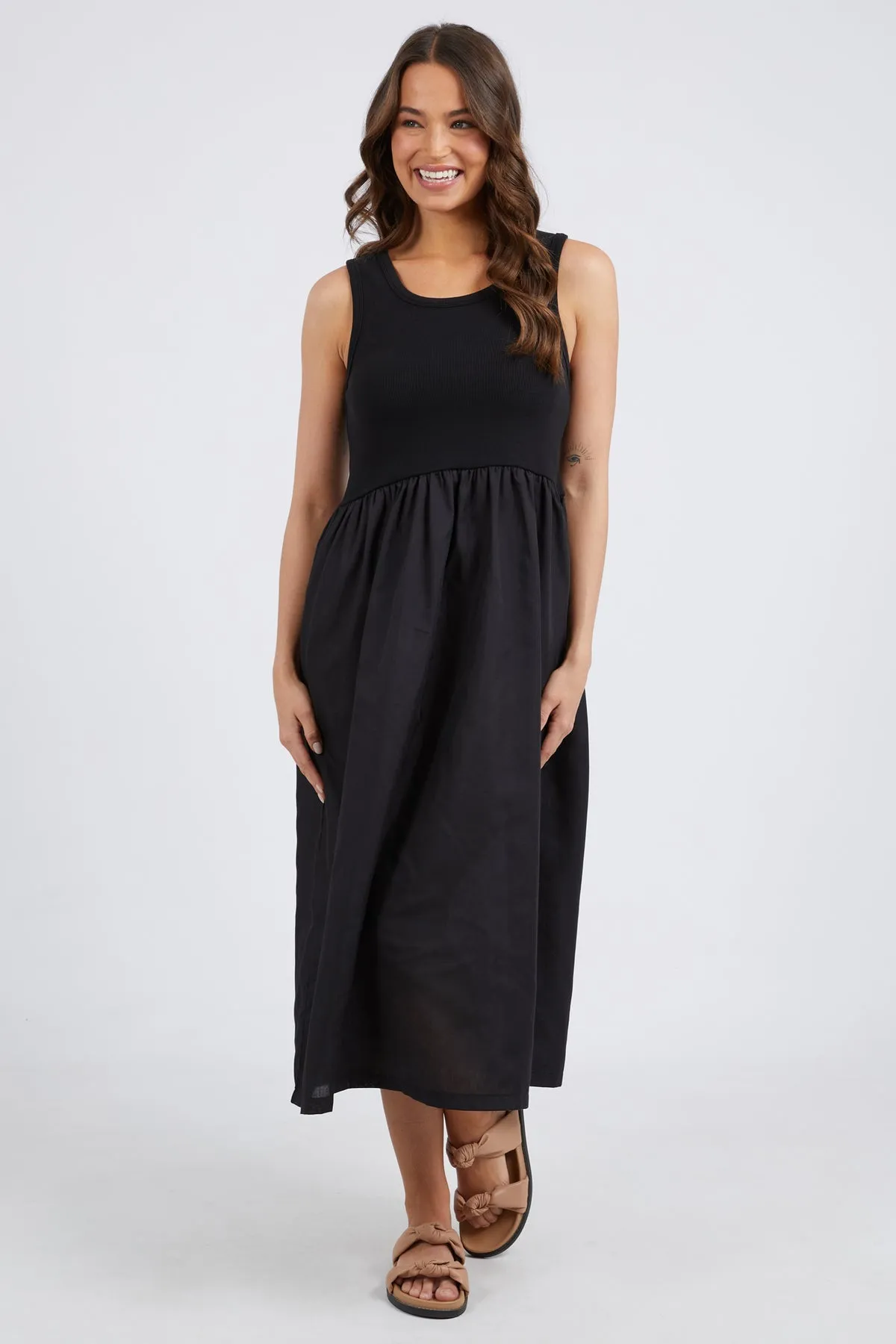 Elegant Calla Black Cotton Poplin Midi Dress with Flattering Skirt